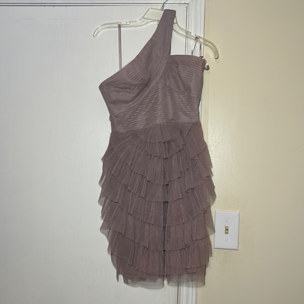 BCBG Maxazria Tan Mini Perfect NYE Party Wedding Event Engagement Dress Size 2